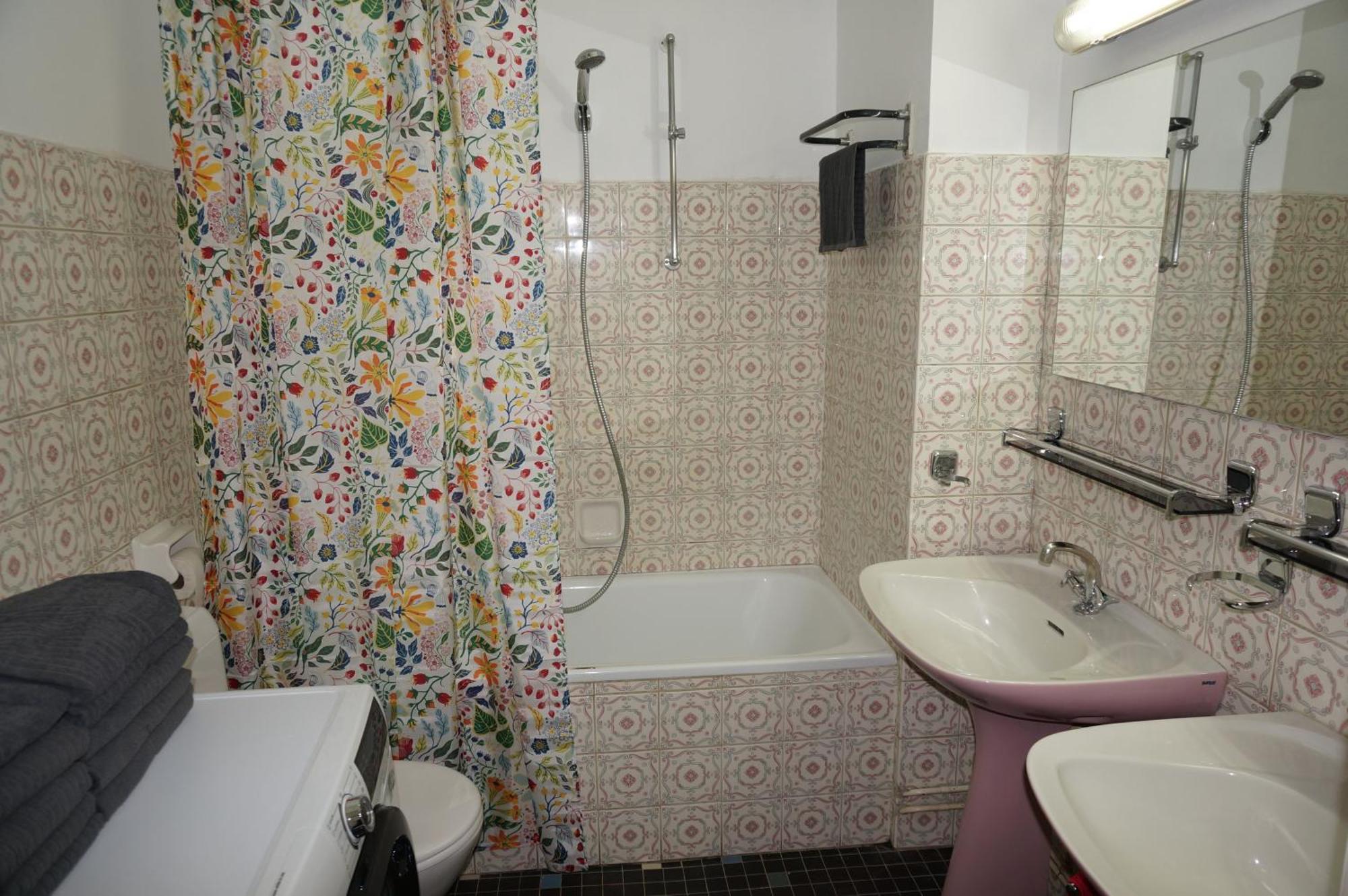 Belga 3 Bedrooms. Appartamento *